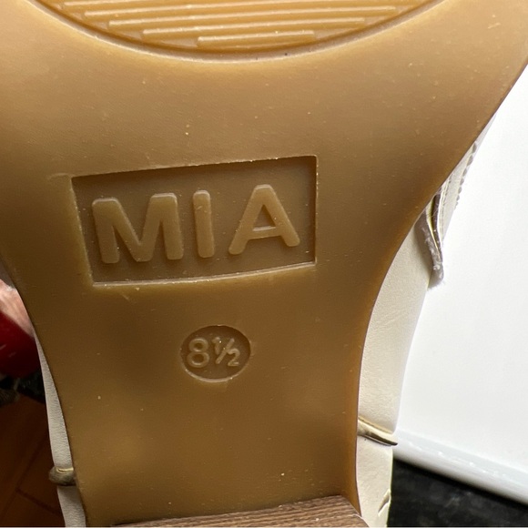 MIA White Ankle Boots with Western Flair and Pearl Accents - Picture 9 of 11